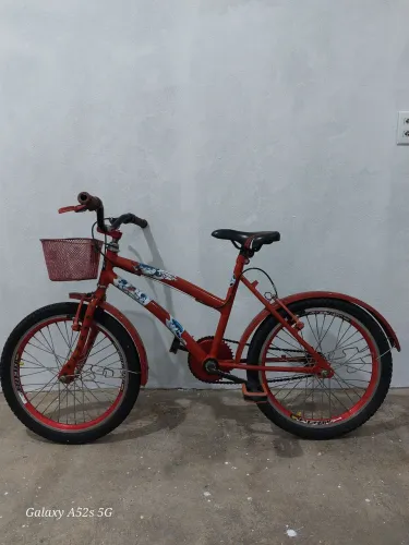Vendo essas duas bicicletas em perfeito estado de conservação.