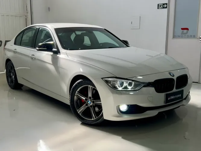 BMW 320I A 2.0 Turbo/activeflex 16V 184cv 4P 2014