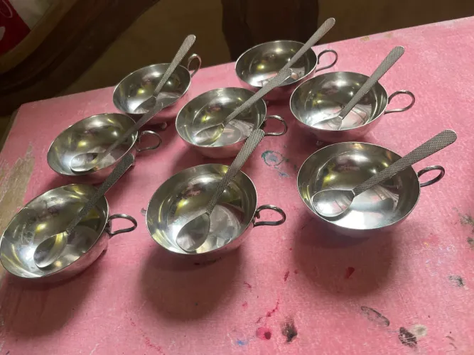 jogo de taças para sobremesa com colheres em prata