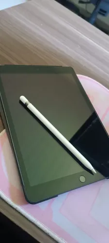 iPad 9ª geração 64GB com Caneta Apple Pencil 1ª geração