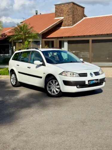 Renault Megane Grand Tour Dynam. Hi-flex 1.6 16V 2013