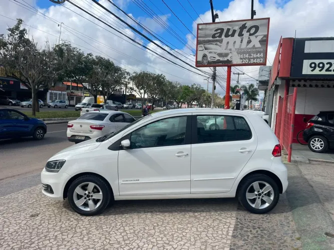 Volkswagen Fox Comfortline 1.0 Flex 12V 5P 2017