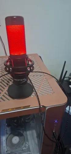Microfone Gamer HyperX Quadcast - em ótimo estado - sem caixa - 2ª unidade