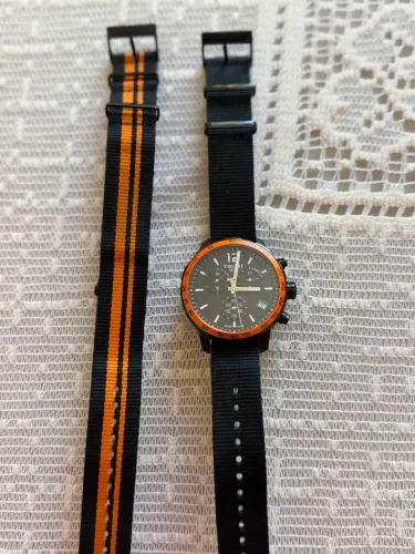 Relógio Tissot 1853 - cronógrafo zerado