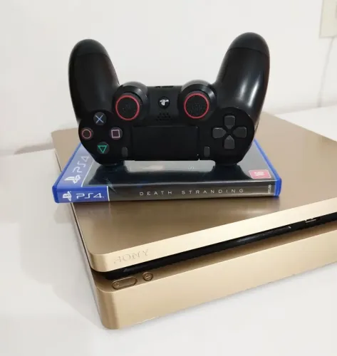 Playstation 4 slim 1TB edição limitada Gold Edition (Aceito cartão)