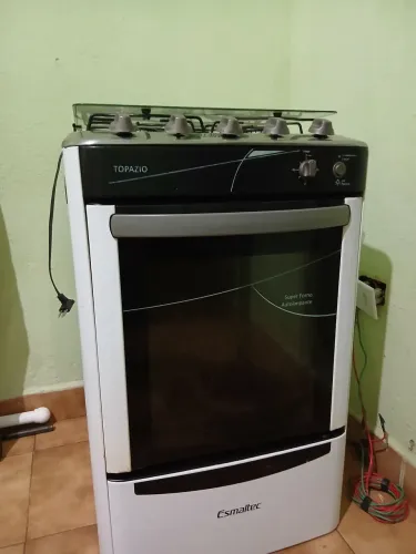 Vendo fogão 4 bocas da Esmaltec! Bem conversado
