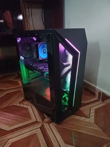 Gabinete gamer TGT Carbon 4 fans