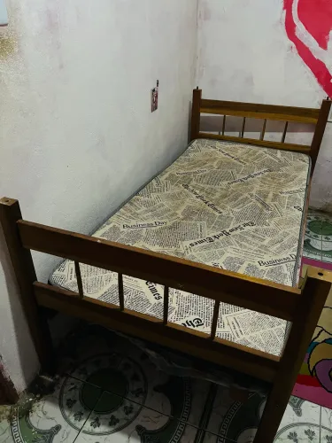 Cama de solteiro+ colchão usado