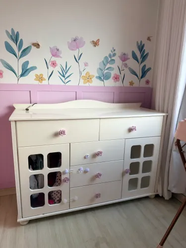 Cômoda bebê menina
