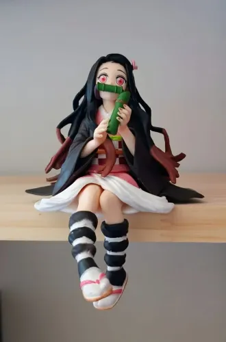 Boneco colecionável Nezuko Kamado 14cm 