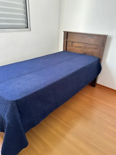 Vendo cama solteiro com colchão
