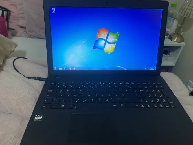 Notbook Asus