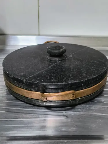 Frigideira Pedra Sabão 26cm com tampa antiaderente 