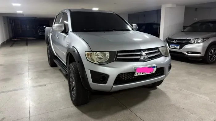 Mitsubishi L200 Triton GLS 3.2 CD TB Int.diesel MEC 2016
