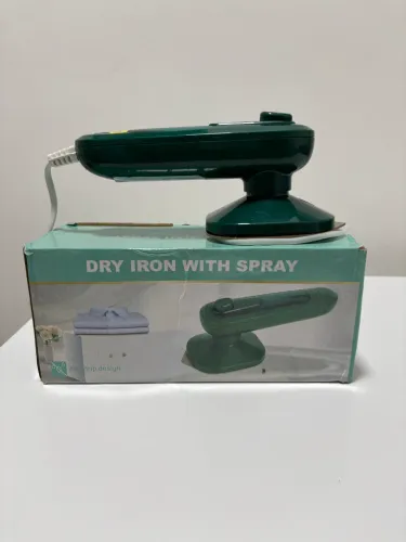 Ferro de passar roupa portátil a vapor