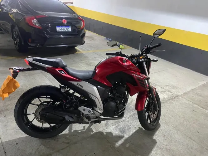 fz 25 impecável 
