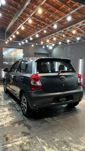 Toyota Etios X 1.3 Flex 16V 5P Mec. 2014