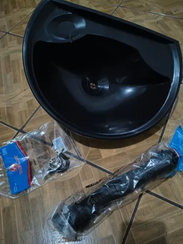 Pia com acessorios