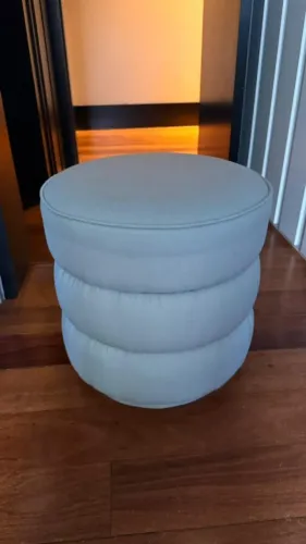 Puff em gomos azul bebê 