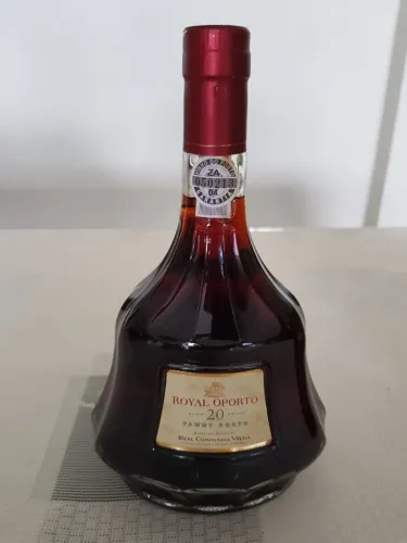 Vinho do Porto Royal Oporto 20 Anos Tawny (lacrado)