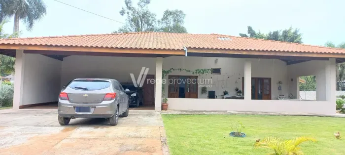Chácara à venda no Condomínio Vale das Garças