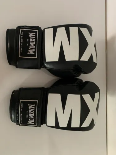 Kit MuayThai MAXIMUM LUVA, CANELEIRA, BOLSA, BANDAGEM.