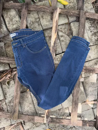 Calça Calvin Klein e clock house (3 pelo preço de 1)