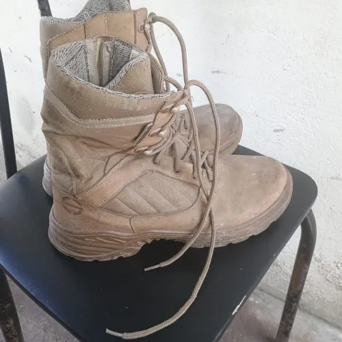 Bota coturno 