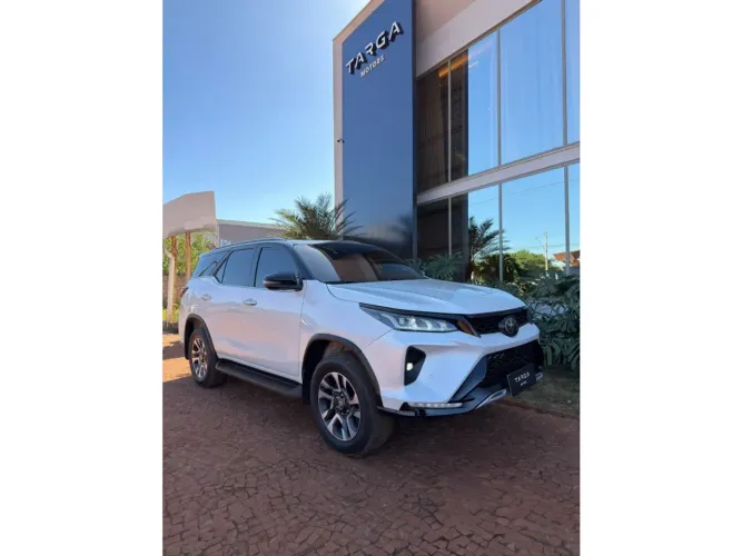Toyota Hilux SW4 4X4 2.8 Diesel 2023