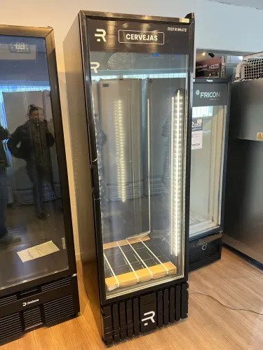Freezer pra cerveja 570 litros full black novo pronta entrega 