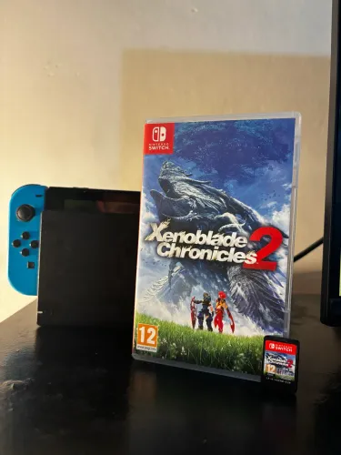 Jogo Nintendo Switch: Xenoblade Chronicles 2