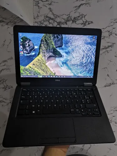 notebook Dell latitude core i5 + 8gb + 128gb de SSD seminovo!