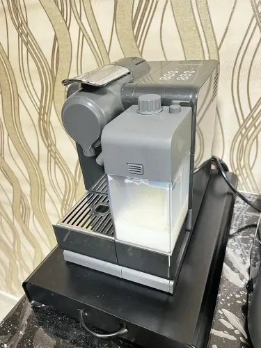 Cafeteira Nespresso Latissima  Touch