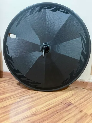 Roda Zipp Super Nine disco freio ferradura carbono clinicher