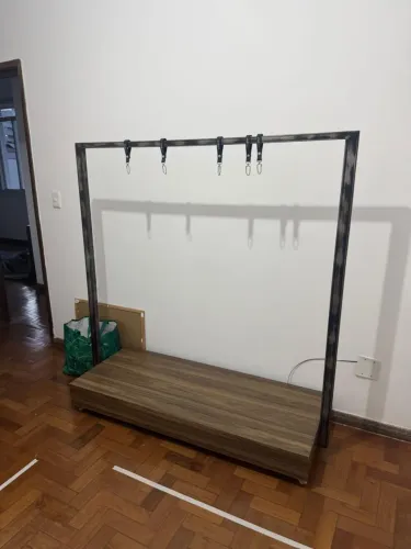 Arara de roupas 