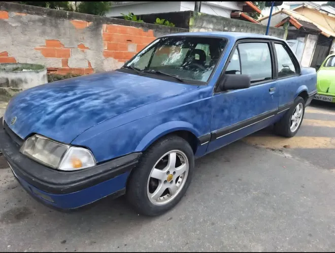 Chevrolet Monza Classic SE 2.0 /mpfi E EFI 2P E 4P 1992