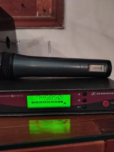 Microfone Sennheiser EW 100 