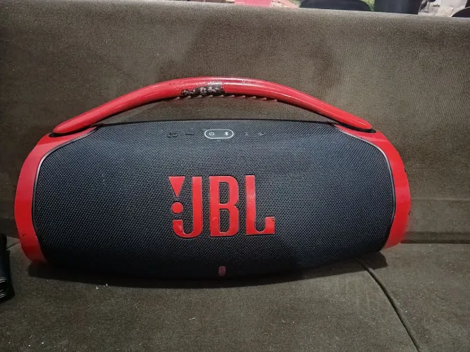 Estou vendendo uma caixa JBL ORIGINAL 3 