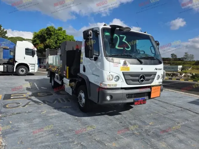 M. Benz Accelo 1017 Ano:2023
