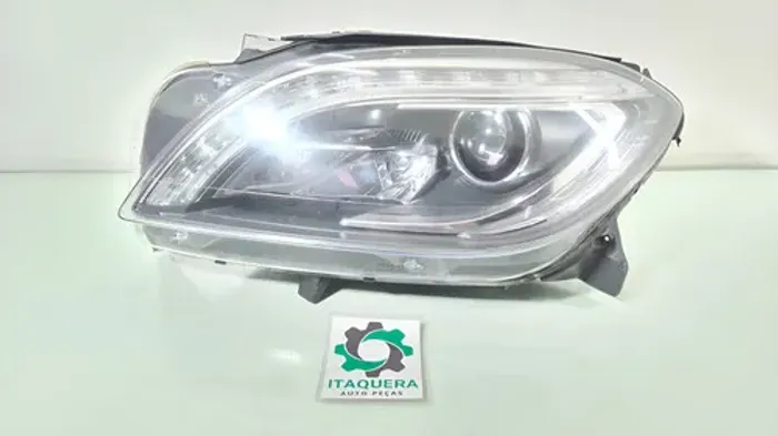 Farol Xenon Esquerdo Mercedes Ml63 Ml350 Ano 2014 Completo Esquerdo