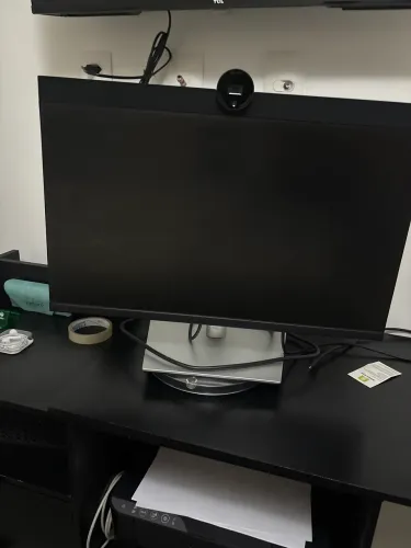 Monitor Dell P2424HEB 24? IPS Full HD USB-C Webcam Integrada
