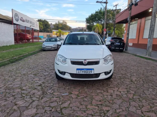 Fiat Palio Week. Attractive 1.4 Fire Flex 8V 2013