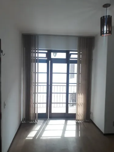 INCRIVEL SALA DOIS QUARTOS REPLETOS DE ARMARIOS NO QUITANDINHA!!