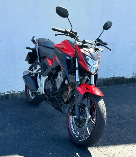 HONDA CB 300F - 2024