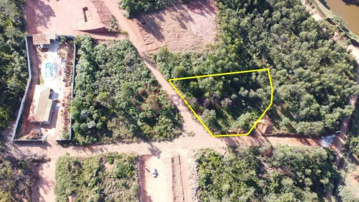 Terreno para VENDA localizado no bairro SOARES DO CAPÃO, em Jarinu/SP.