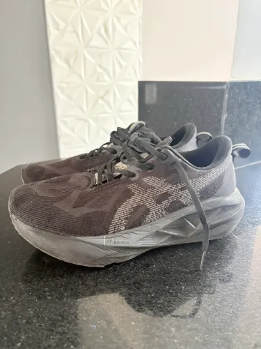 Asics Novablast 5