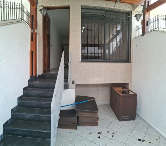 Sobrado para Locação de 2 a 3 dormitórios na Vila Romana com 1 vaga
