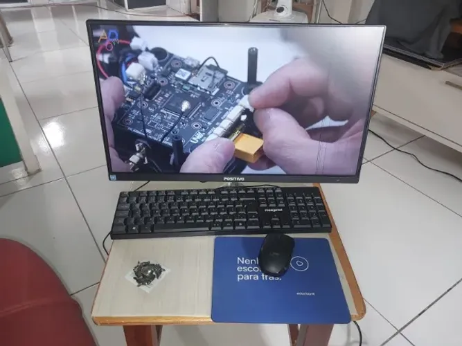 computador pessoal PC positivo INTEL