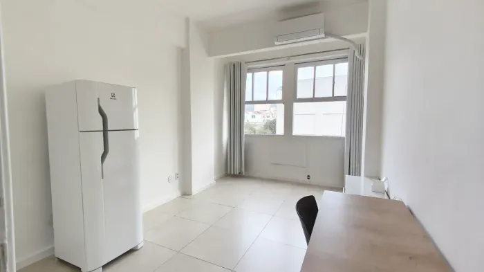 Imóvel para aluguel com 25 metros quadrados com 1 quarto em Centro - Rio de Janeiro - RJ