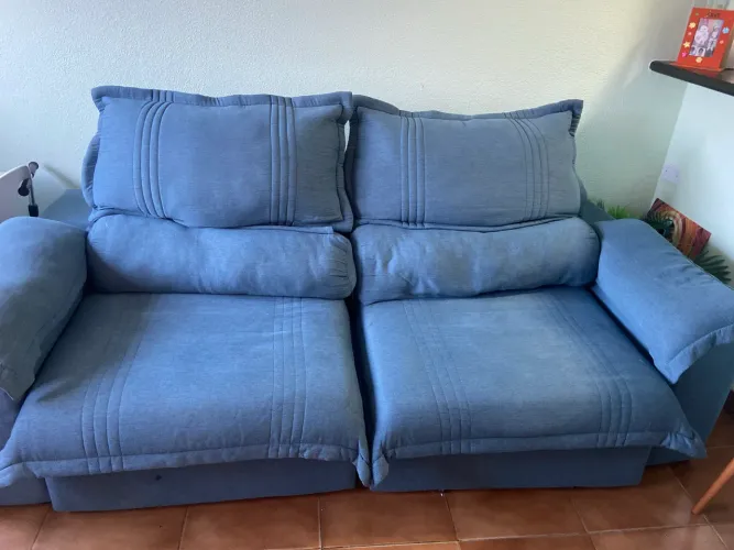Sofá retrátil grande linho azul